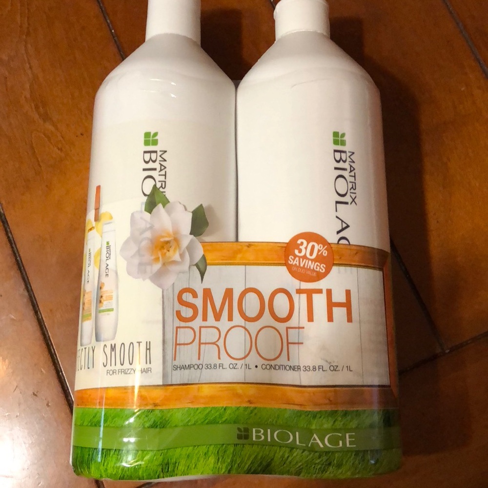 Matrix biolage smoothproof shamp/cond LT w/pumps